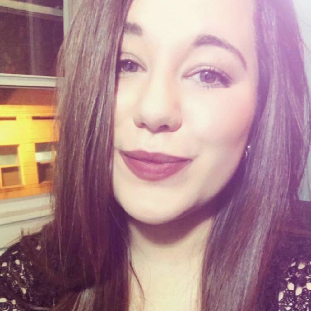 Meet your Posher, Angela